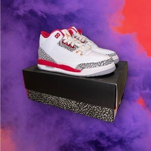 Air Jordans 3 Retros Women’s 7 (6Y) New in Box